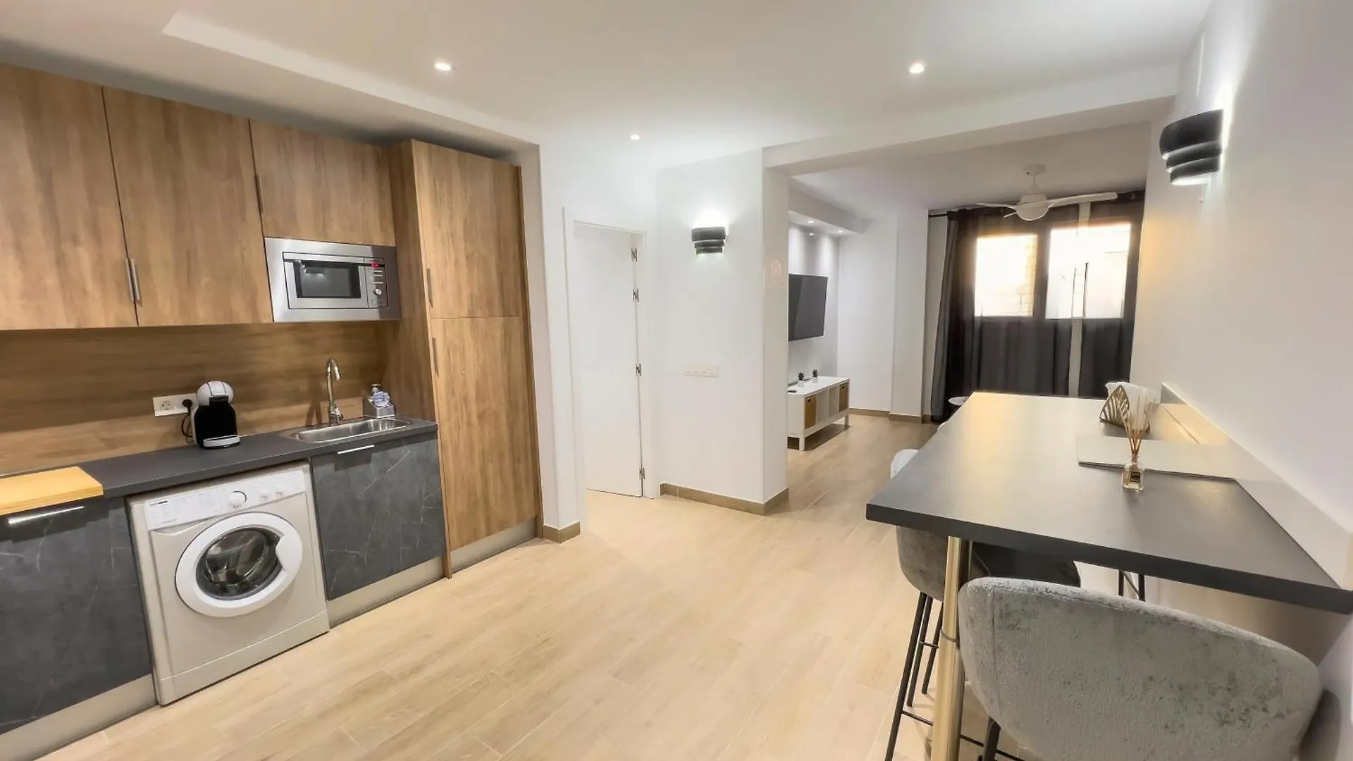 Torremolinos Centro Con Jacuzzi D Apartment